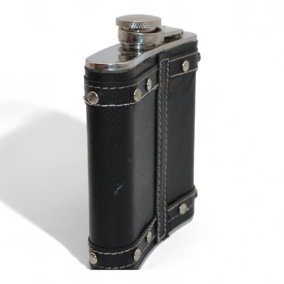 Sons Of Anarchy Black Stainless Steel & Faux Leather Flask With Rivet Design 8 O - Picture 4 of 5